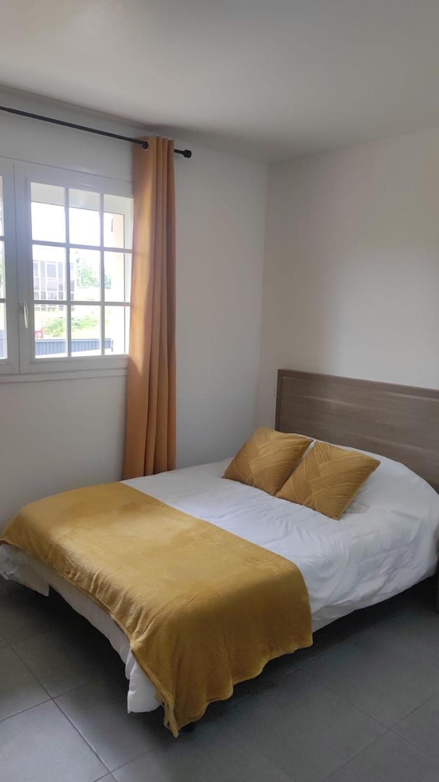 Appartement 1 , Disneyland - Parking Gratuit - Maison Des Platanes Meaux Kültér fotó
