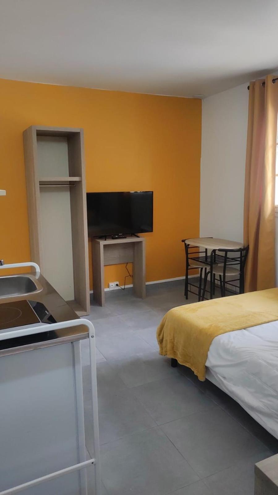 Appartement 1 , Disneyland - Parking Gratuit - Maison Des Platanes Meaux Kültér fotó